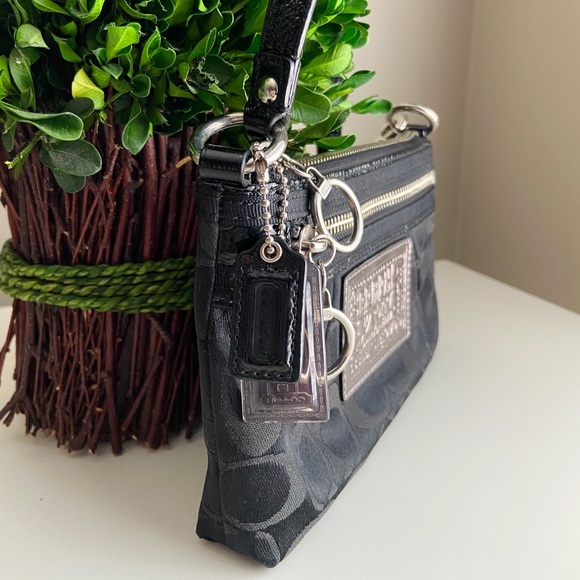 Coach Wristlet - Picture 2 of 5